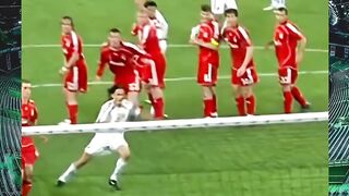 Striker paling oportunis di dalam dan di luar lapangan! ????⚽