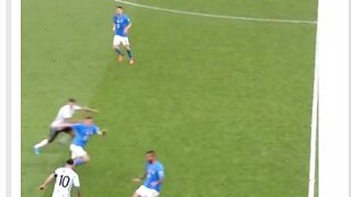 ???????? Lionel Messi, simply sensational.