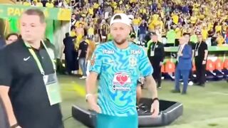 Gimana ceritanya Neymar gak main tapi bisa dibilang nyetak gol dari bangku cadangan? ????????