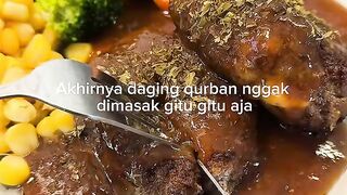 Japanese Beef Hambagu Cheese Melt: Lembut, Juicy, dan Lumer di Mulut! ????
