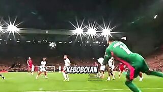 Kebobolan 4 gol tapi dapet rating 9,9 !???? 5