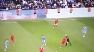 Assist visioner dan tak terduga dari Kevin De Bruyne