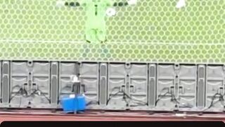 Tepis Penalti Sambil Senyum, Emil Audero Tunjukkan Kelas Dunia di Hadapan Publik GBK!