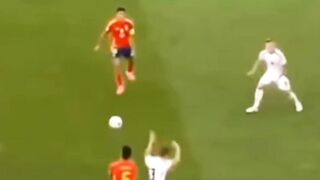 Aksi Fabián Ruiz atas Kroos, Müller, dan Wirtz tak akan pernah terlupakan.