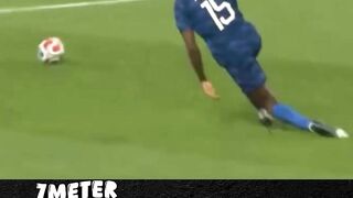 Ibrahima Konaté telah membangun reputasi sebagai salah satu bek paling tangguh di generasinya 2