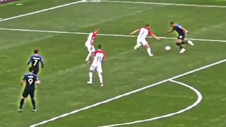 Momen gol Pogba di Final Piala Dunia 2018