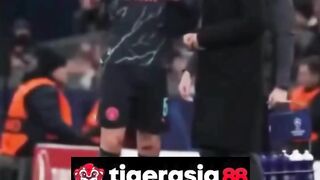 13 Februari 2024 jadi salah satu contoh gimana detail kecil bisa sangat penting dalam sepak bola modern
