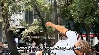 Alasan di Balik Rusaknya Patung-Patung Piala Dunia oleh Guru di Meksiko