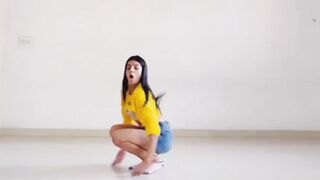 Indian Girl Mannat Khanna Dance 9