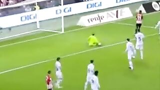 Amazing Save from Barcelona Goal Keeper