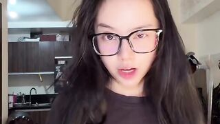 Taiwan viral 1 vs 3 trend 2026: tkw 1 lawan 3 video