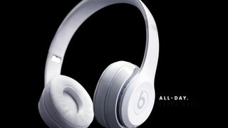 Wireless on-ear headphone