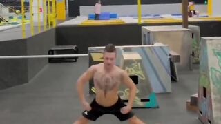 Кажется он специально упал | Видео из Tiktok