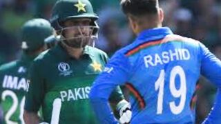 Shahid Afridi Babar Azam pe bars pare