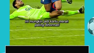 Kartu merah paling dihormati dalam sejarah sepak bola? ????????