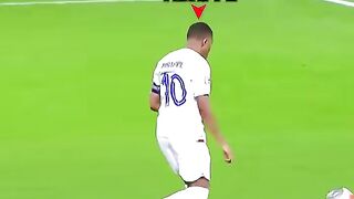 Aksi Memukau Pesepak Bola Dunia! 37
