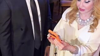 الاعلامية هالة سرحان اول لما شافت مي عمر ومحمد سامي