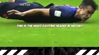 Gol lainnya menjadi bagian dari sejarah sepak bola. 3