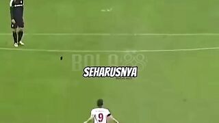 5 Gol free kick dari jarak mustahil!???? 3