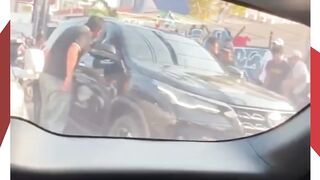 Fortuner Diduga Tabrak Lari, Diamuk Massa di Tanah Abang