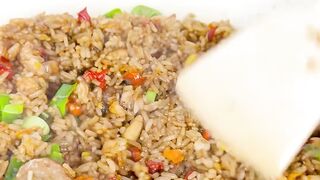 Bosan Makan Mie? Yuk Cobain Nasi Goreng Bumbu Gacoan, Rasanya Juara!