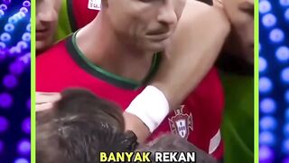 ronaldo yg tidak disukai oleh pemain lain