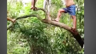ini dia pelaku nya  #Memelucu