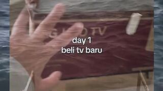 Baru beli TV tadi, langsung dipecahin sama orang. Selesai alkisah kami. #TV #Sedih #Fyp #Lucu #Nasib