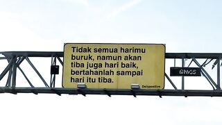 jalanin saja hari mu ya nak