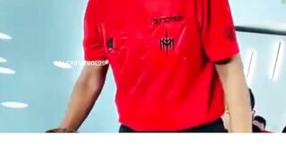 ???? Wasit sepak bola terbaik sepanjang masa (GOAT). 2