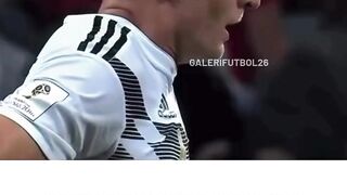 Kroos memiliki ide yang berbeda 2