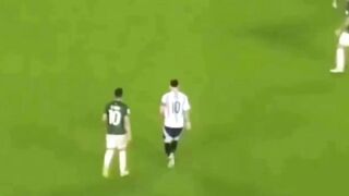 Ketika lionel messi diam