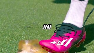 Kenapa sepatu bola ini