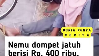 LANSIA PENJUAL SOMAY DAPAT DOMPET ISINYA : 400k, MINTA TEBUSAN 1jt KARENA SUDAH DAPAT DOMPETNYA