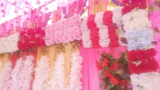 বিয়ে বাড়িতে