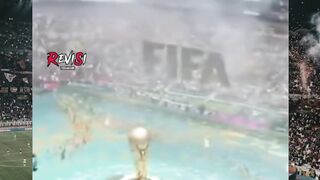 Kemeriahan pembukaan Piala Dunia yang dinodai keapesan hakiki! ????⚽