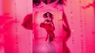 Indian Girl Sanya Maini Dance 8