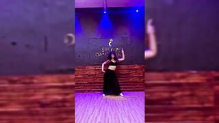 Indian Girl Shivika Singh Dance 30