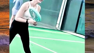 Gaya Pakaian Aaliyah dan Alyssa Saat Bermain Padel Bersama