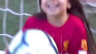 Fans Karbit Minggir Dulu???? 5 Fans Paling Setia Yang Tertangkap Oleh Kamera????