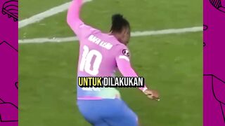 Dari trivela sampai bounce shot ala Mesut Ozil