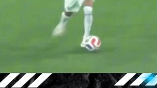 sorotan tertuju pada Olise seorang diri 3