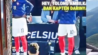 Momen yang bikin fans bertanya-tanya ????