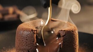 Chocolate Filled Cake