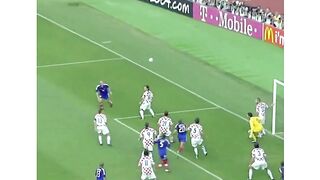 Thierry Henry memberikan assist