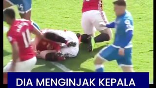 ???????? Singa tidak membalas dengan kata