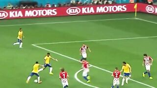 Yang bilang Neymar cuma skill show, lihat gol ini dulu. ???? 2