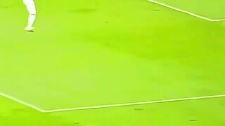 Joey Pelupessy adalah pahlawan