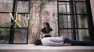 38. Mujer de Nadie
