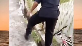 Very Funny video hahaha